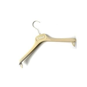 Chloé Hanger